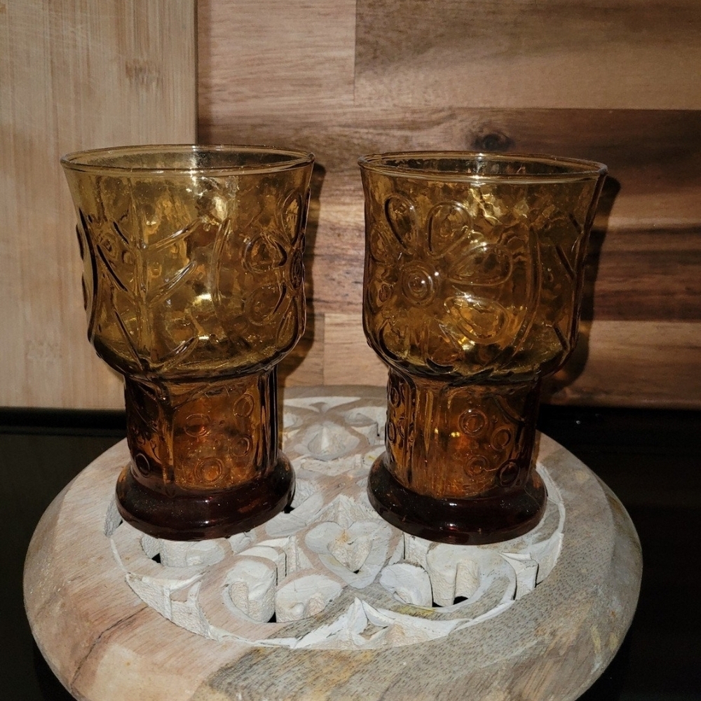 Vintage Pair of Libbey Amber Glass Daisy Pattern Juice Glasses
